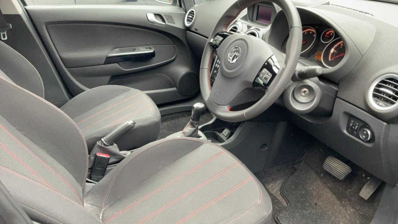 Used Vauxhall Corsa 2012 for sale - 78090204: Photo 4