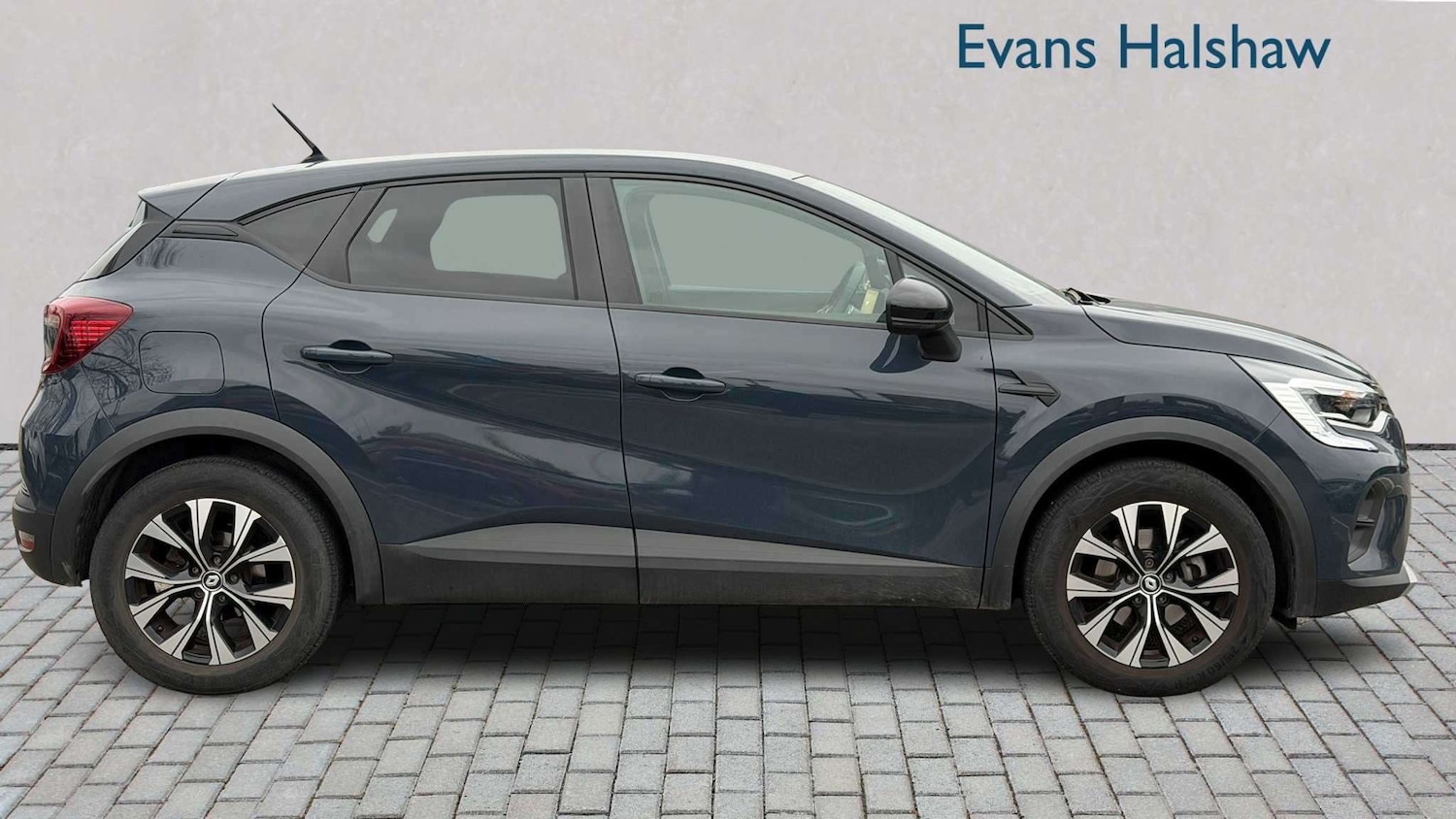 Used Renault Captur for sale - 78104874: Photo 5