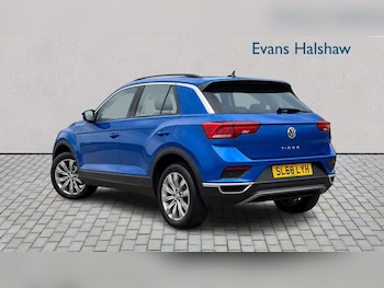 Used Volkswagen T-Roc 2018 for sale - 79443686: Photo