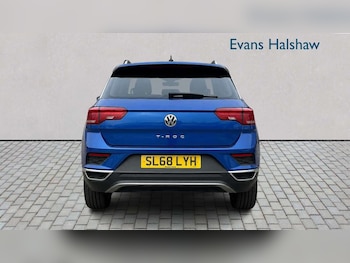 Used Volkswagen T-Roc 2018 for sale - 79443686: Photo