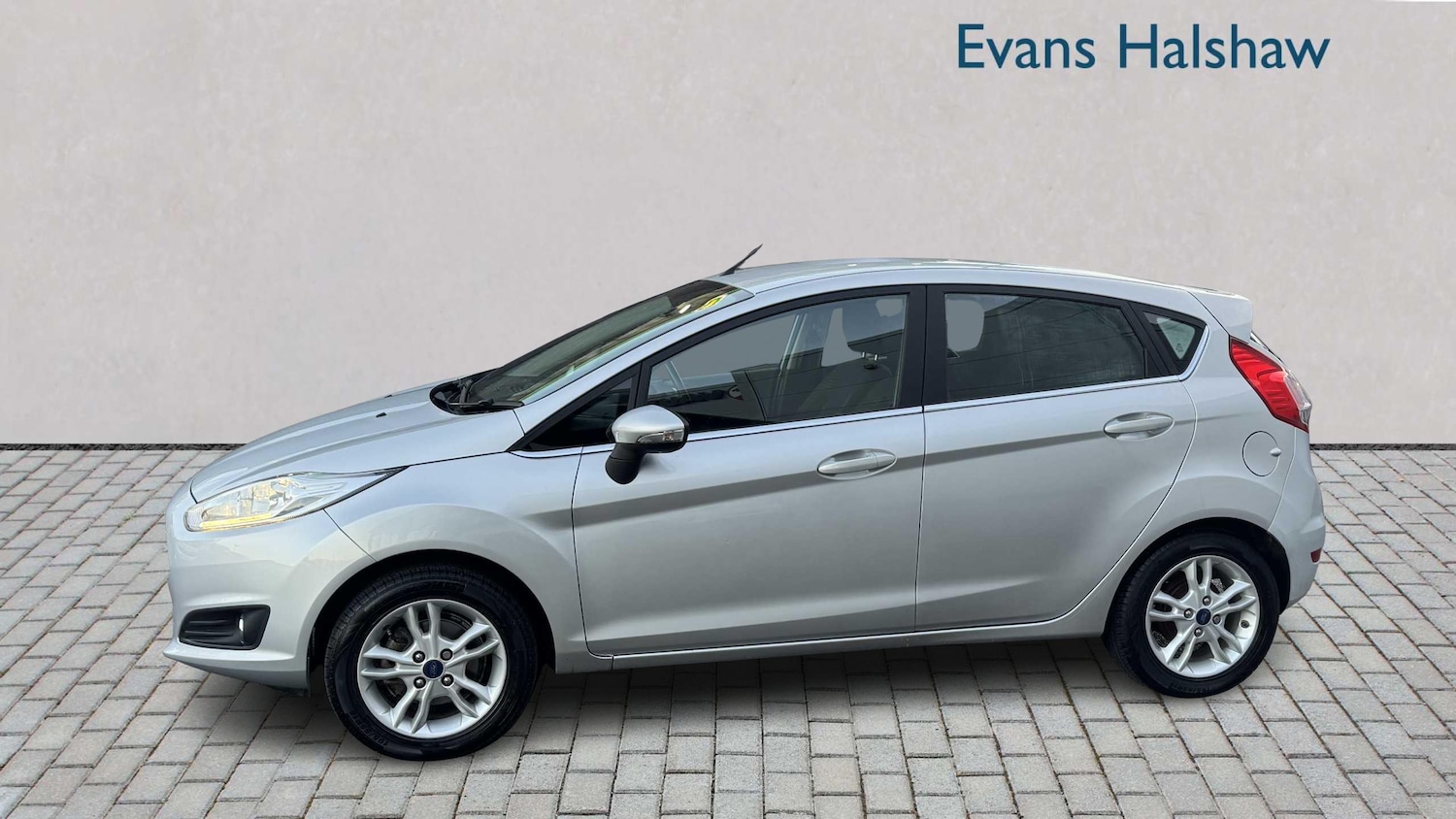 Used Ford Fiesta 2015 for sale - 77858148: Photo 4