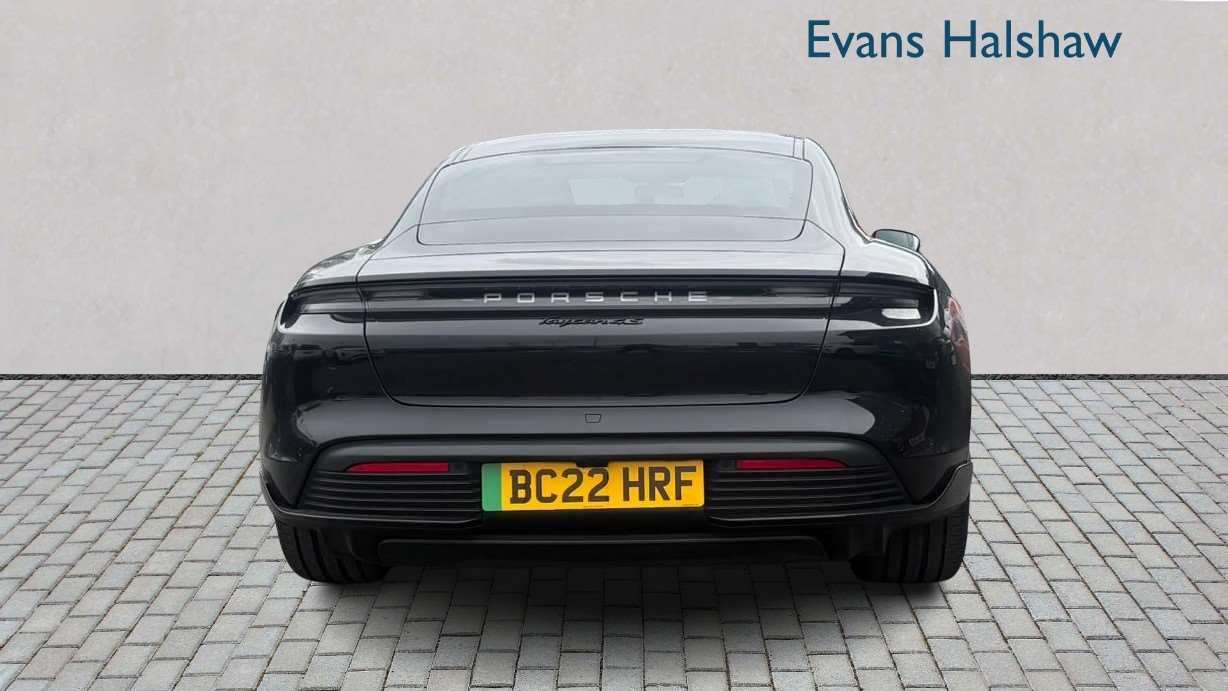 Used Porsche Taycan 2022 for sale - 78010593: Photo 4