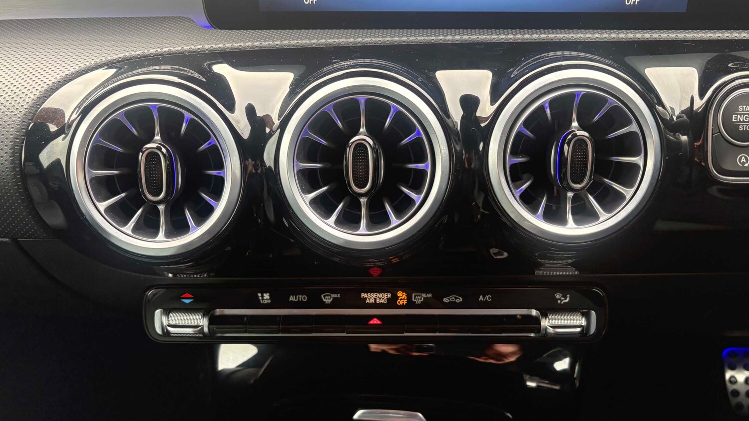 Used Mercedes-Benz CLA for sale - 77858589: Photo 17