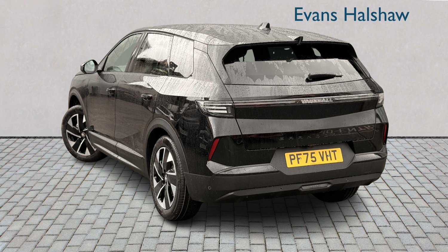 Used Vauxhall Grandland for sale - 77862330: Photo 2