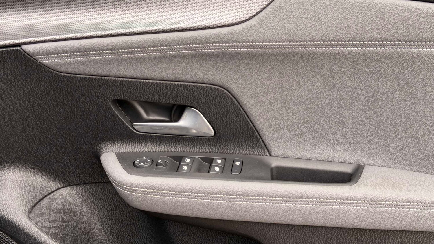 Used Vauxhall Mokka 2025 for sale - 77858223: Photo 10