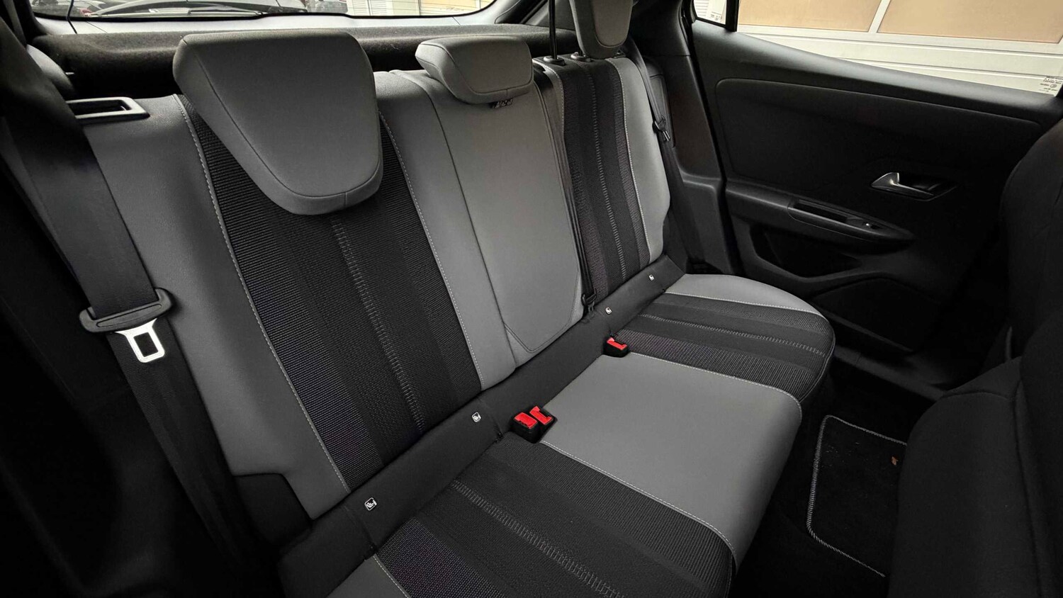 Used Vauxhall Mokka 2025 for sale - 77858223: Photo 7