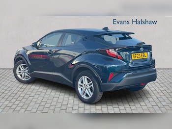 Used Toyota C-HR 2023 for sale - 78248210: Photo