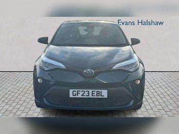 Used Toyota C-HR 2023 for sale - 78248210: Photo