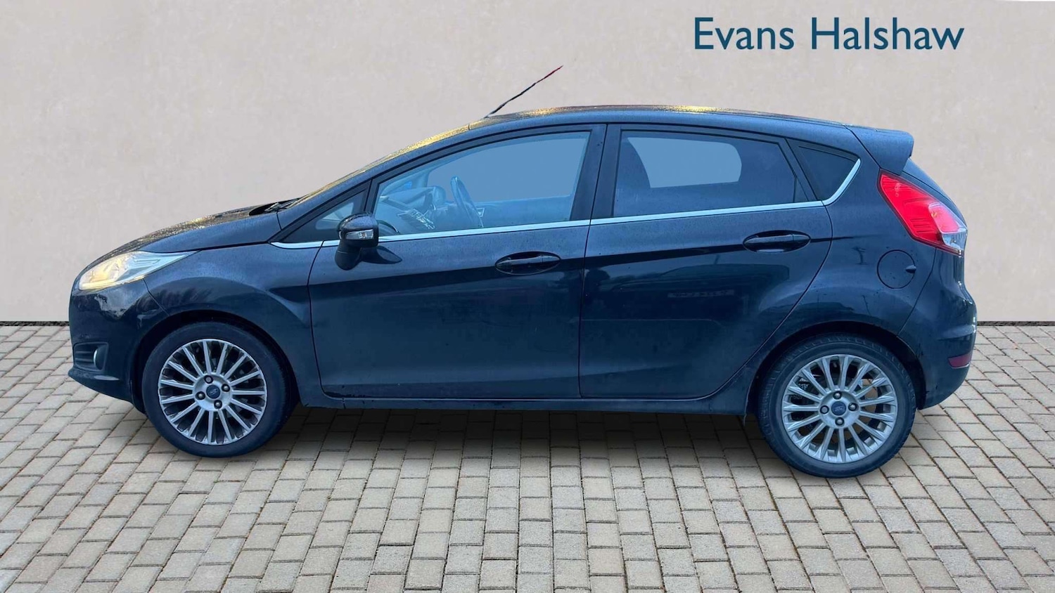 Used Ford Fiesta 2015 for sale - 77894354: Photo 4