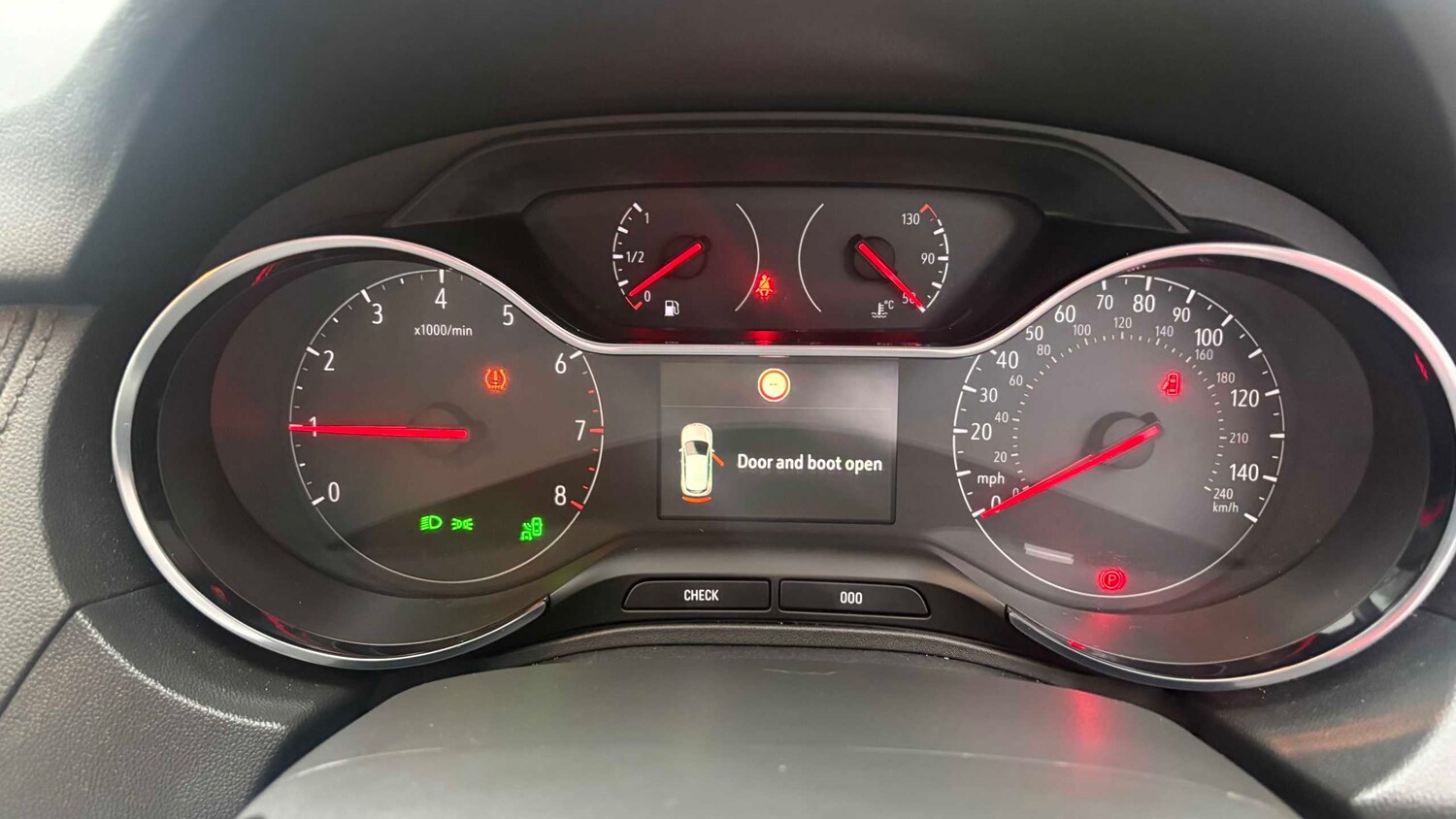 Used Vauxhall Crossland 2022 for sale - 77857015: Photo 17