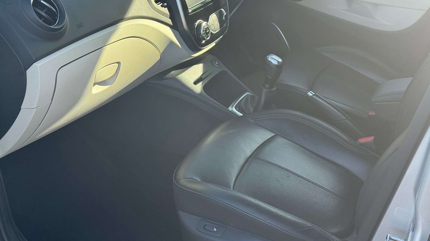 Used Renault Captur 2018 for sale - 77856367: Photo 12