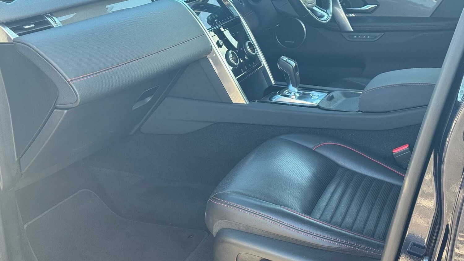 Used Land Rover Discovery Sport for sale - 77862108: Photo 9