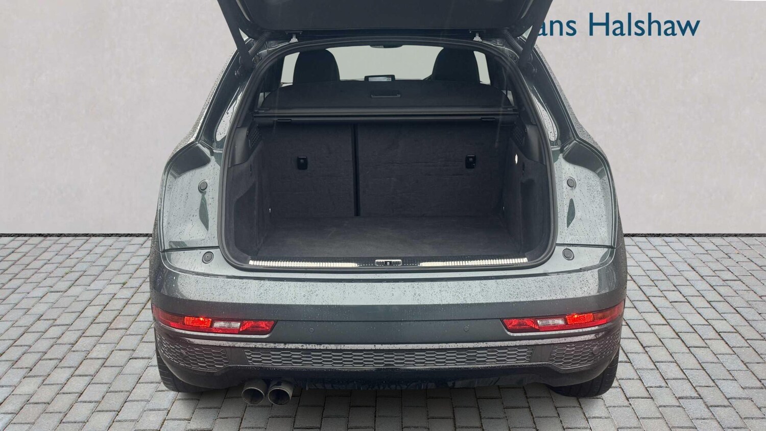 Used Audi Q3 2018 for sale - 77858579: Photo 11