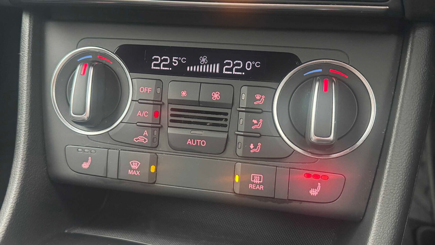 Used Audi Q3 2018 for sale - 77858579: Photo 17