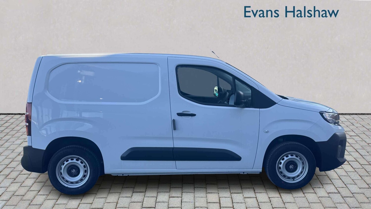 Used Vauxhall Combo 2025 for sale - 77860514: Photo 3