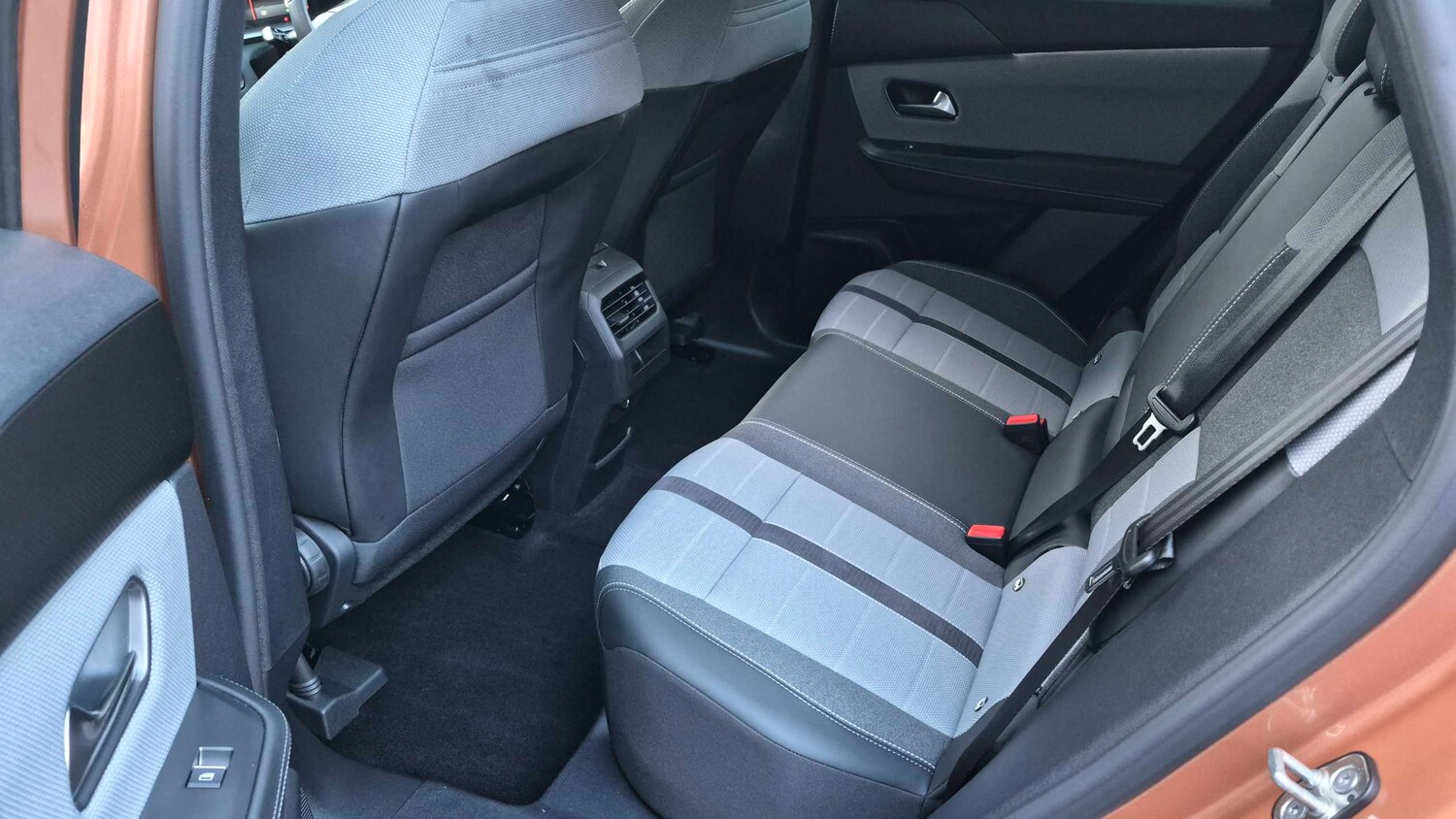 Used Vauxhall Grandland for sale - 77859849: Photo 15