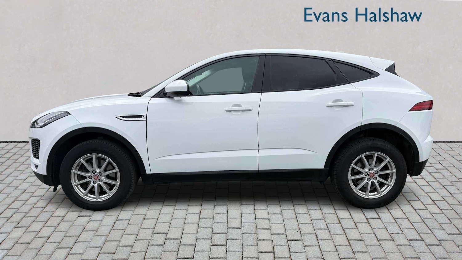 Used Jaguar E-Pace for sale - 77858578: Photo 4