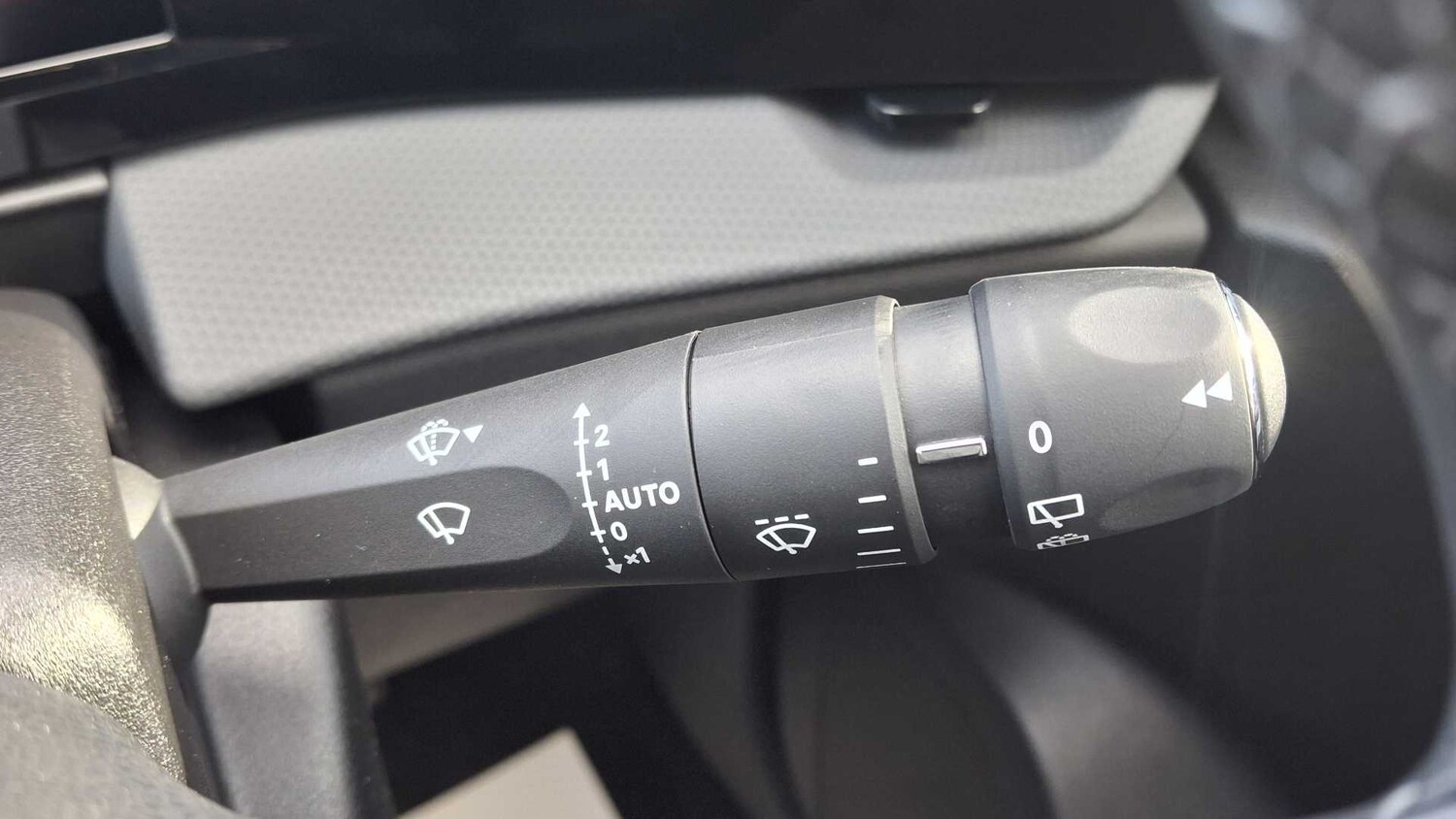 Used Vauxhall Astra for sale - 77861501: Photo 31