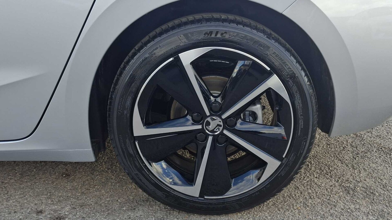 Used Vauxhall Astra for sale - 77861501: Photo 8