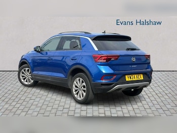 Used Volkswagen T-Roc 2024 for sale - 79415178: Photo