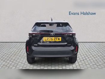 Used Toyota Yaris Cross 2025 for sale - 79428659: Photo