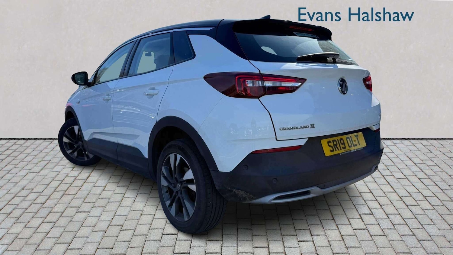 Used Vauxhall Grandland X 2019 for sale - 77942982: Photo 3