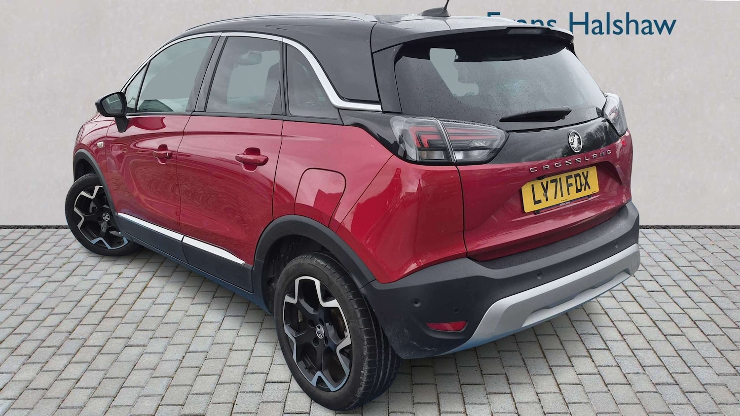 Used Vauxhall Crossland for sale - 77860509: Photo 2