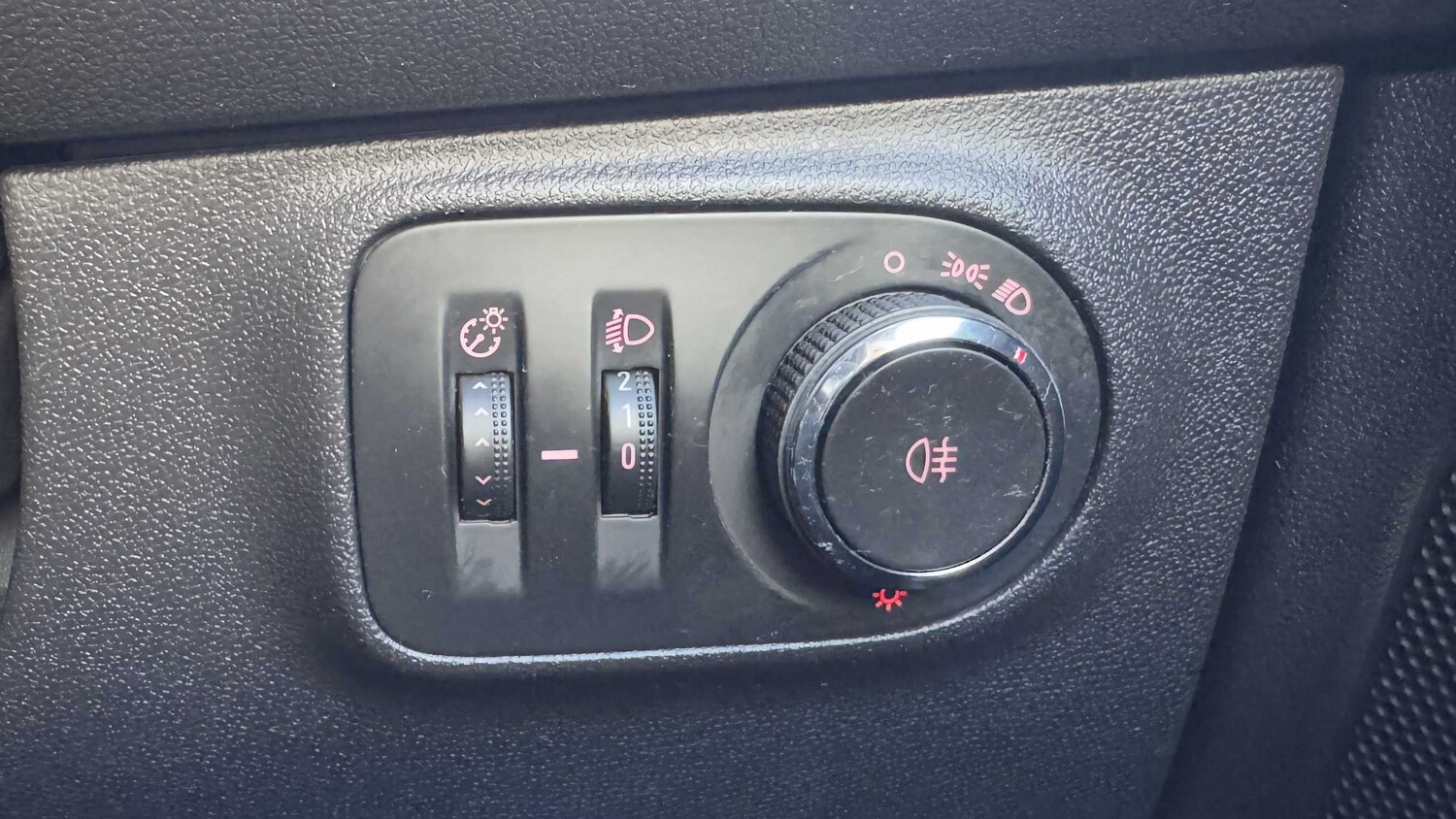 Used Vauxhall ADAM for sale - 77858870: Photo 23