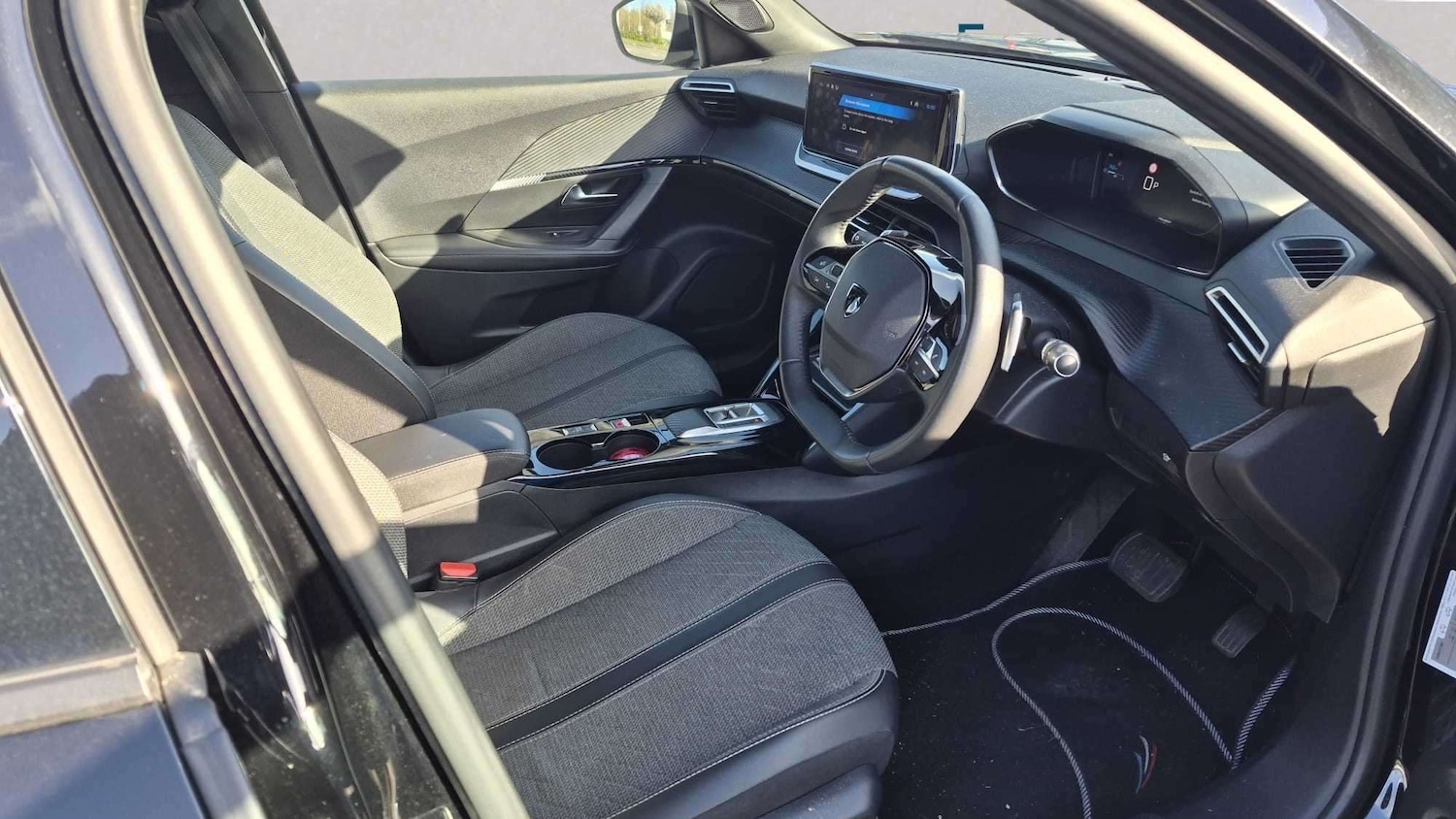 Used Peugeot 2008 2023 for sale - 78060273: Photo 6