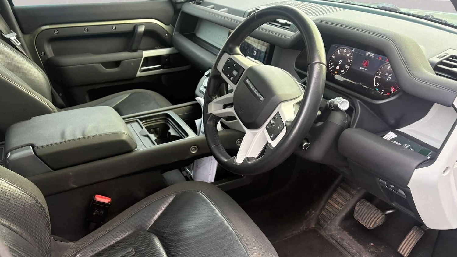 Used Land Rover Defender 2020 for sale - 77972589: Photo 6