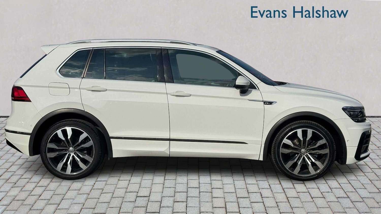 Used Volkswagen Tiguan 2020 for sale - 77856819: Photo 6