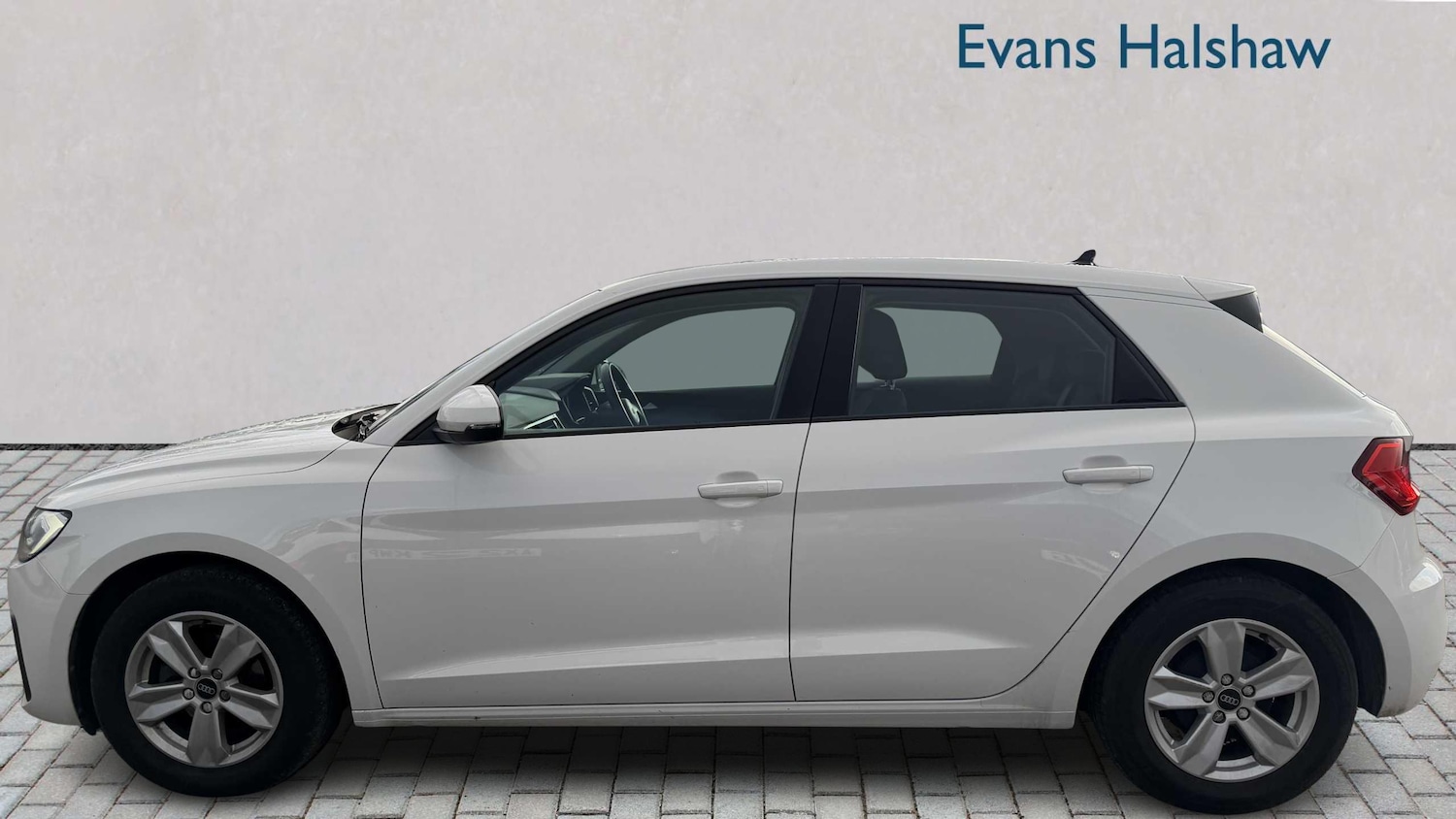 Used Audi A1 2023 for sale - 77928623: Photo 3