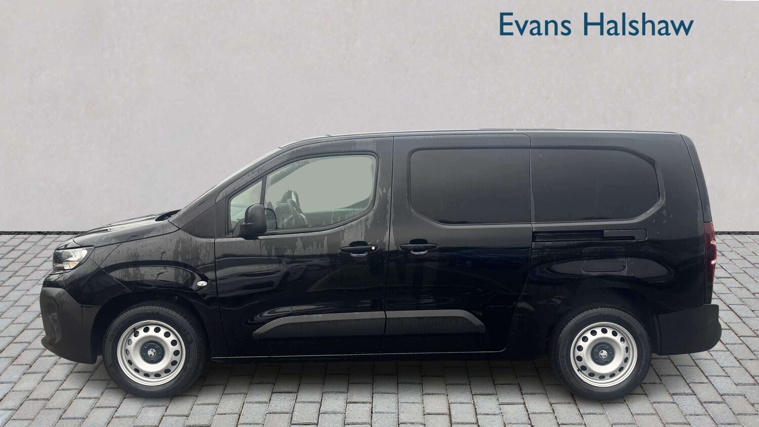 Used Vauxhall Combo 2025 for sale - 77857289: Photo 4