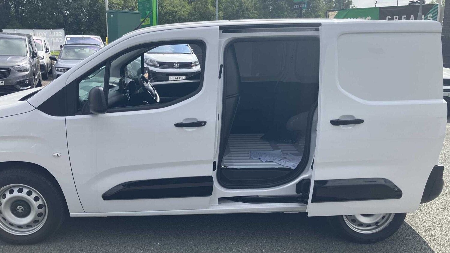 Used Vauxhall Combo 2025 for sale - 77860224: Photo 12