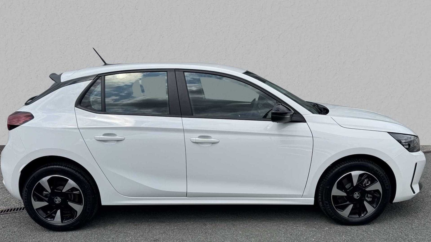 Used Vauxhall Corsa for sale - 77857482: Photo 3