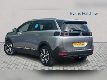 Used Peugeot 5008 2024 for sale - 78857457: Photo