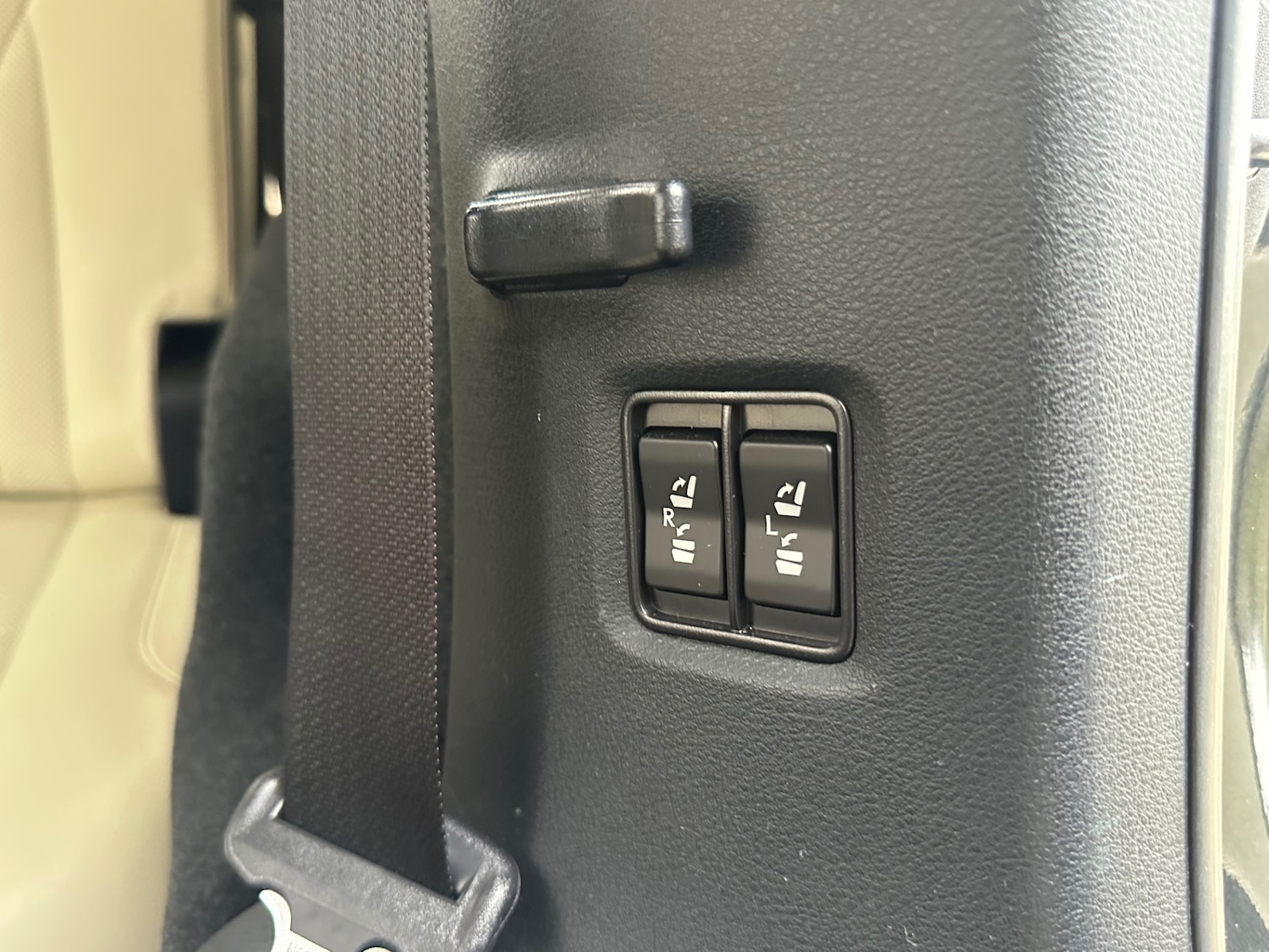 Used Lexus RX 2022 for sale - 77801766: Photo 17