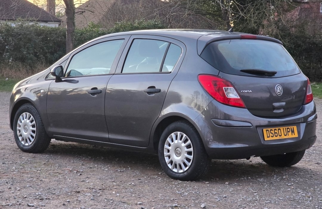 Used Vauxhall Corsa 2010 for sale - 77071240: Photo 1