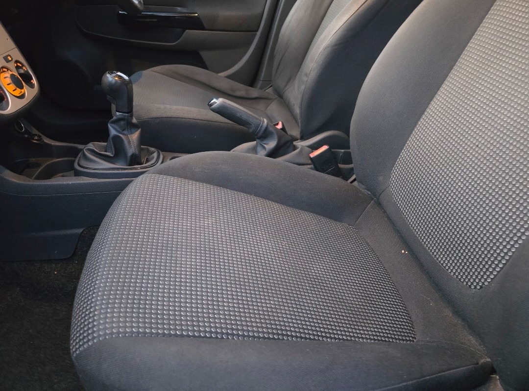 Used Vauxhall Corsa 2010 for sale - 77071240: Photo 10