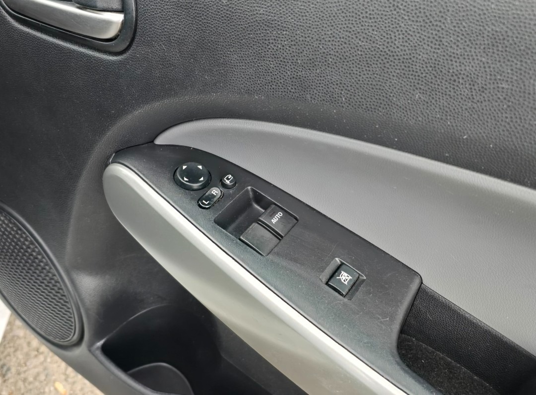 Used Mazda Mazda2 2010 for sale - 76208998: Photo 13