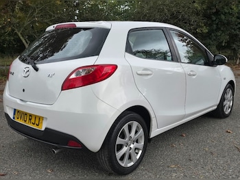 2010 - 1.3 TS2 5DR. MOT SEPTEMBER 2026. 2 OWNERS. 2 KEYS. ALLOY WHEELS. A/C