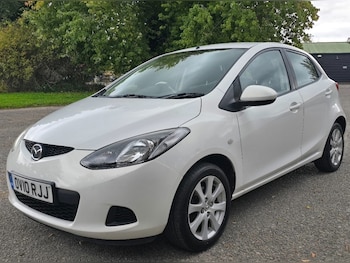 Used Mazda Mazda2 2010 for sale - 76208998: Photo 2