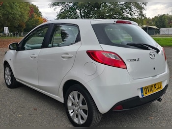 Used Mazda Mazda2 2010 for sale - 76208998: Photo 3
