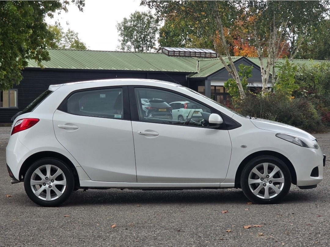 Used Mazda Mazda2 2010 for sale - 76208998: Photo 6