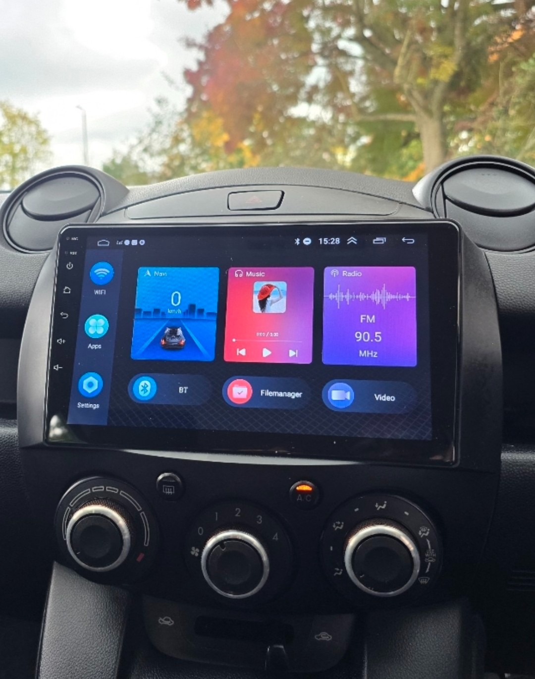 Used Mazda Mazda2 2010 for sale - 76208998: Photo 9