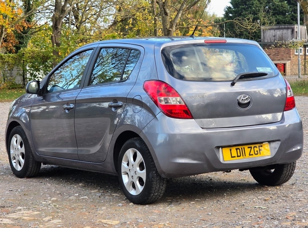 Used Hyundai i20 2011 for sale - 76394936: Photo 3