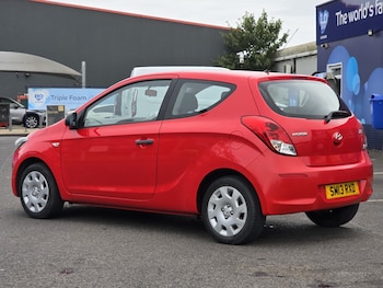 Used Hyundai i20 2013 for sale - 75516756: Photo