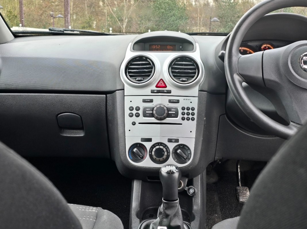 Used Vauxhall Corsa 2014 for sale - 77275006: Photo 9