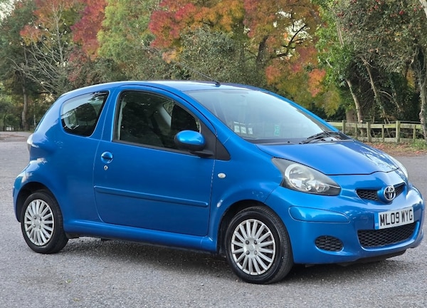 Used Toyota AYGO 2009 for sale - 76185940: Photo 1