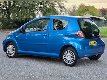 Used Toyota AYGO 2009 for sale - 76185940: Photo 3